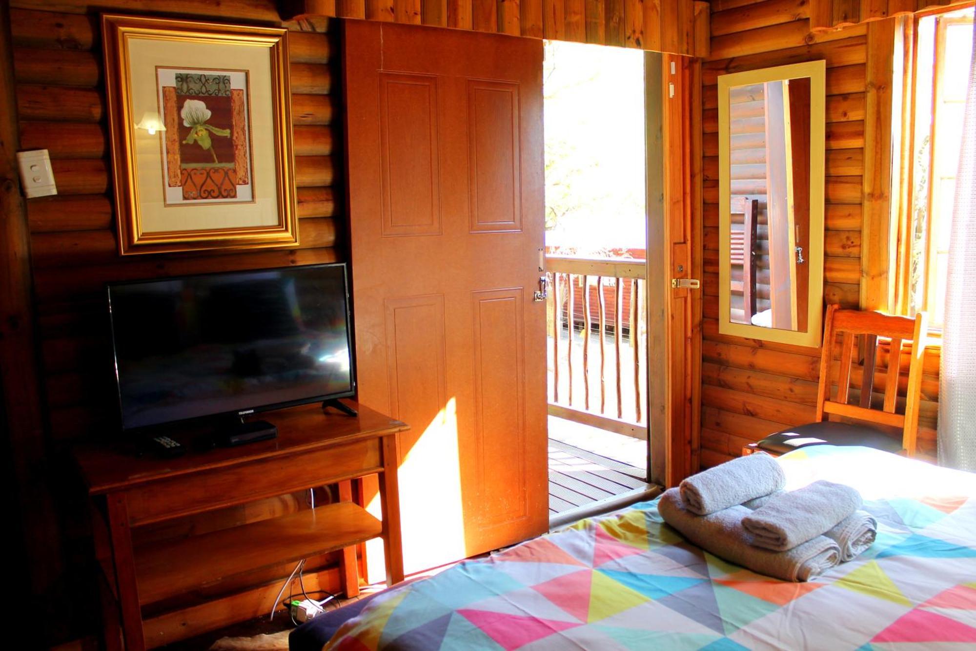 Ndlovu Log Home Dinokeng Klipdrift Exteriör bild